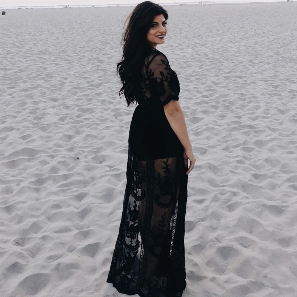 Honeypunch Black Lace Romper